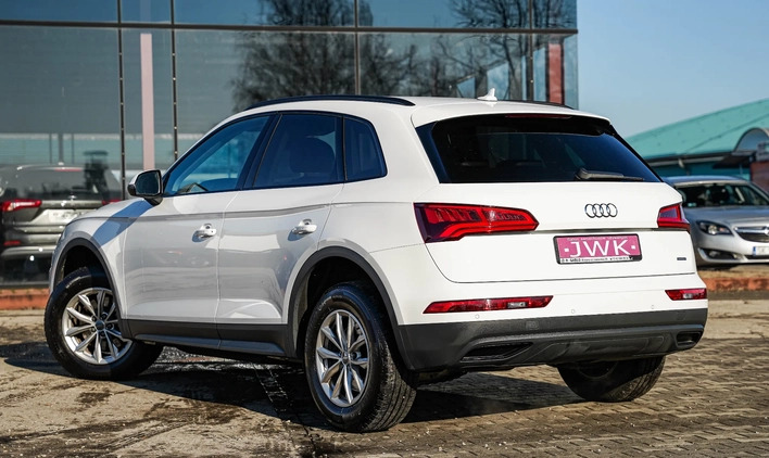 Audi Q5 cena 159900 przebieg: 80000, rok produkcji 2020 z Korsze małe 667